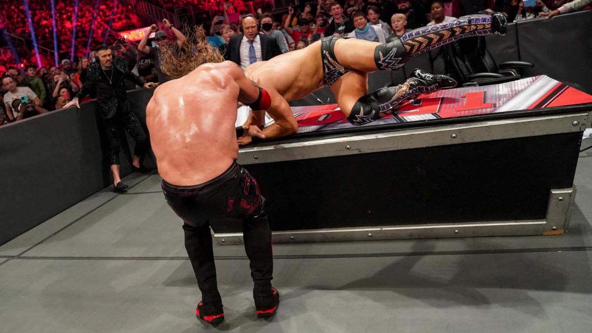 WWE Day 1 Edge vs Miz