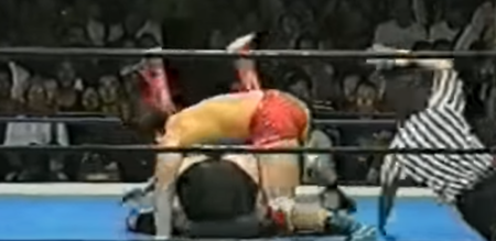 Trotz seines guten Rufs ließ Scott Hall, als er 2001 mit NJPW auf Tour ging, das zukünftige Ace of New Japan wie einen Star aussehen.